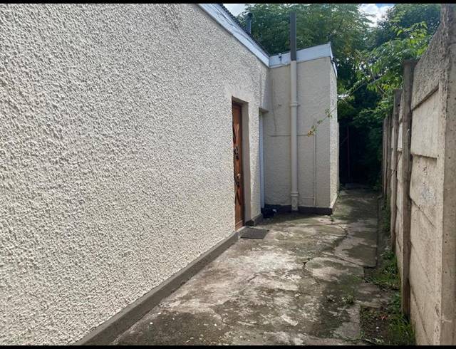 5 BEDROOM HOUSE FOR SALE IN BALMORAL